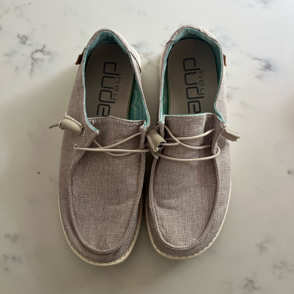 Hey Dudes size 8
